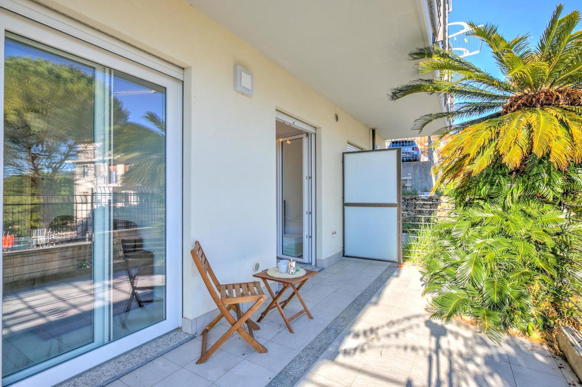Beachy Vibes- 900M From The Beach - Happy Rentals Marina dʼMarina dʼAndora Exteriör bild